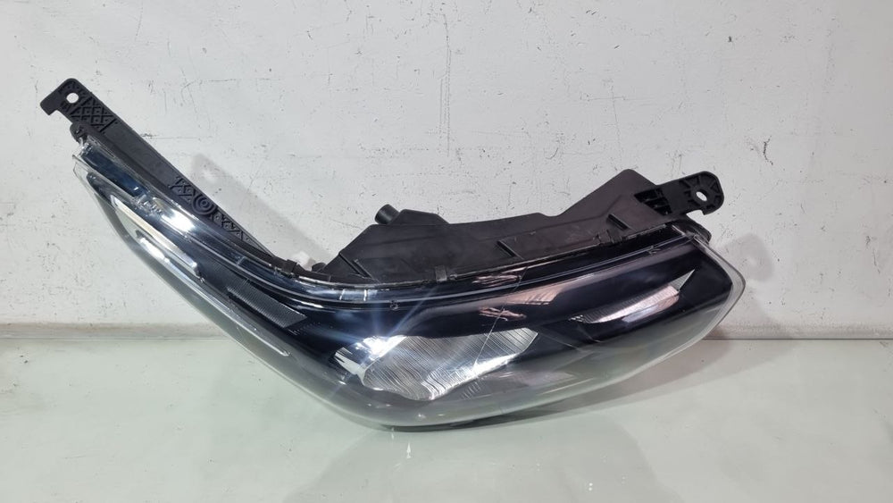 Farol Diant Dir Fiat Strada 2020/2025 Usado