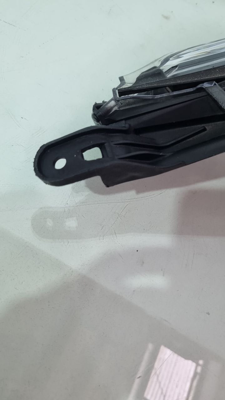 Farol Esq Toyota Hilux SW4 Full LED 2021/2025 Usado