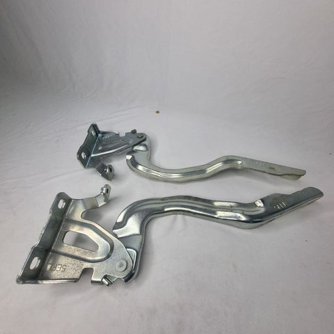 Par de Dobradiças do Capô Nissan Versa 2020/2023 Novo