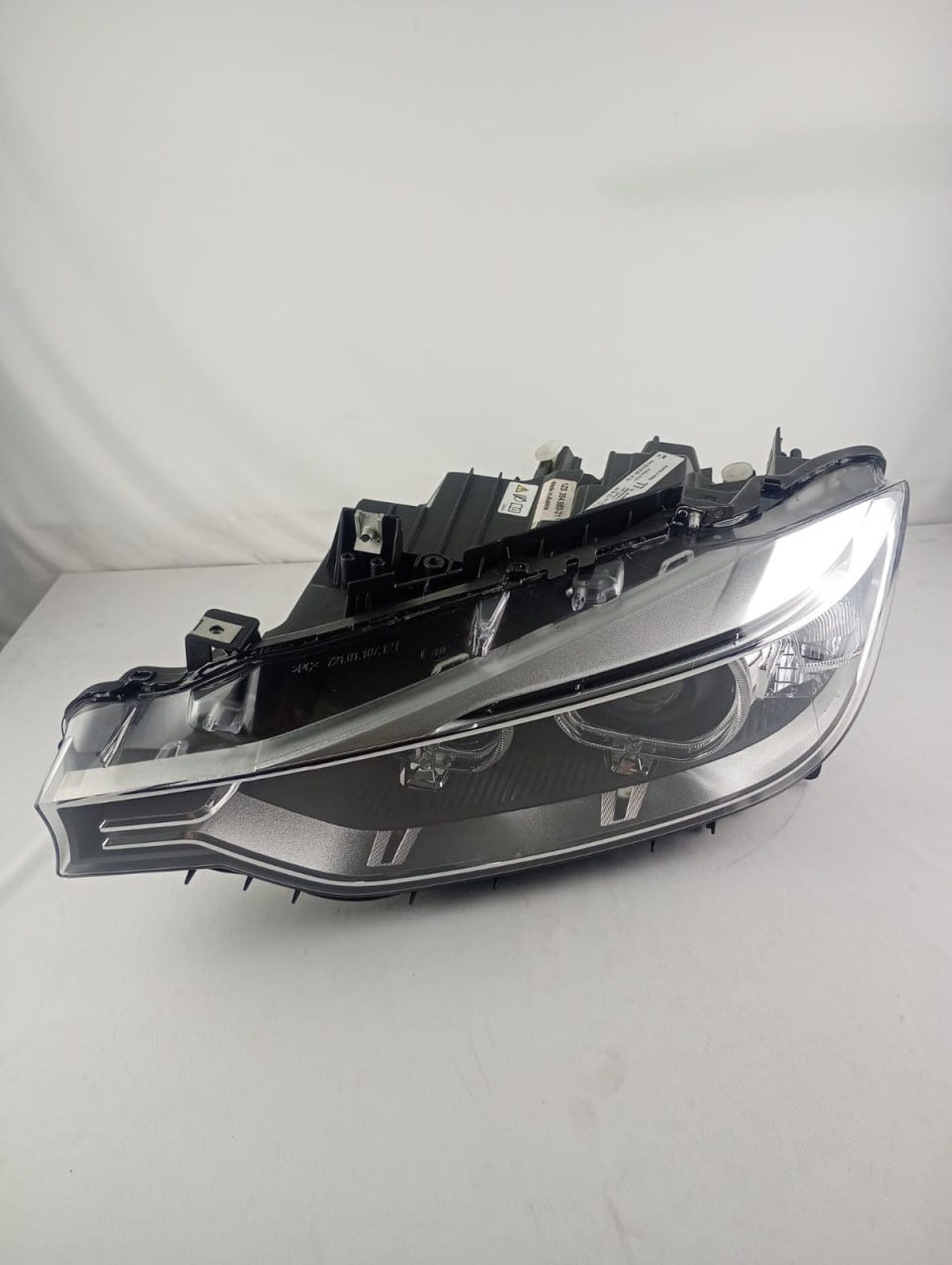 Farol Diant Dir BMW Serie 3 2012/2018 Novo
