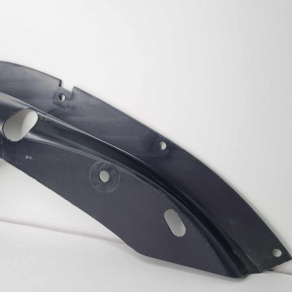 Painel Spoiler Parabarro Dianteiro Direito BMW 320i 2018/2022 Usado