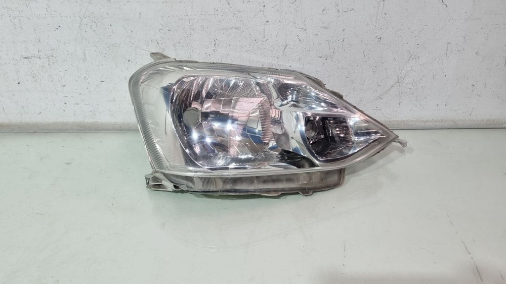 Farol Dir Toyota Etios 2014/2018 Usado