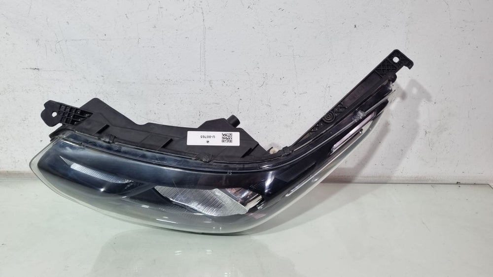 Farol Esq Fiat Strada 2020/2024 Usado