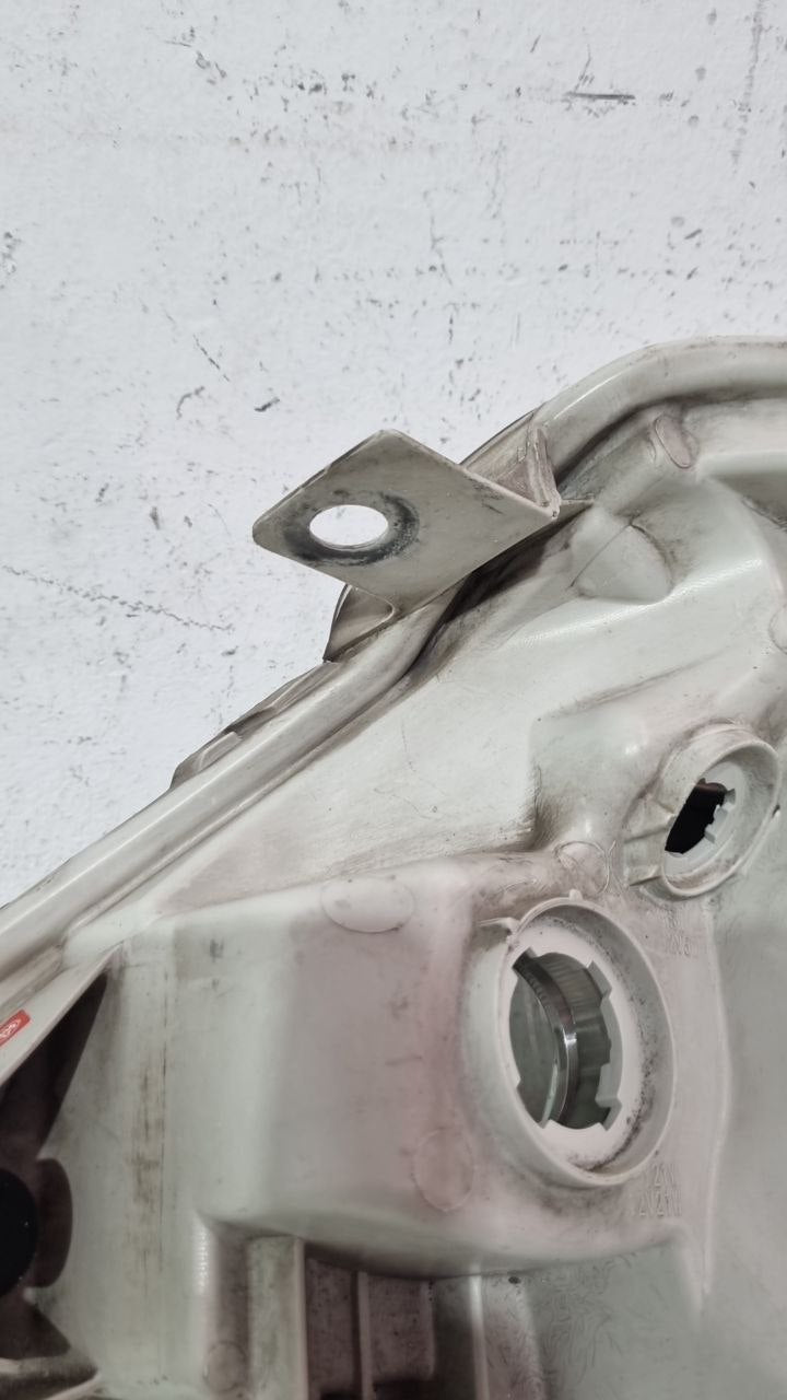 Farol Dir Toyota Etios 2014/2018 Usado