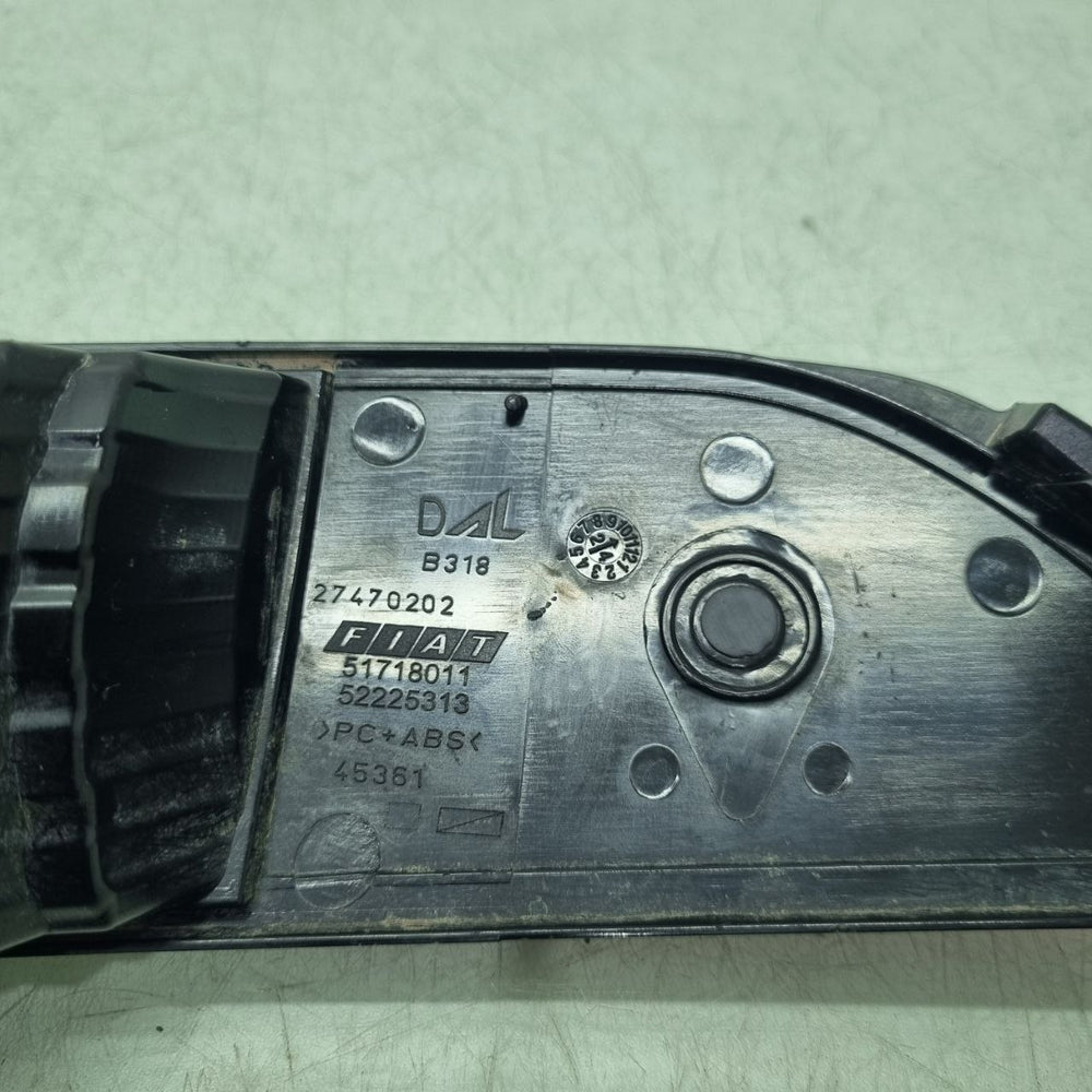 Lanterna Tras Dir Fiat Bravo 2010/2014 Usada
