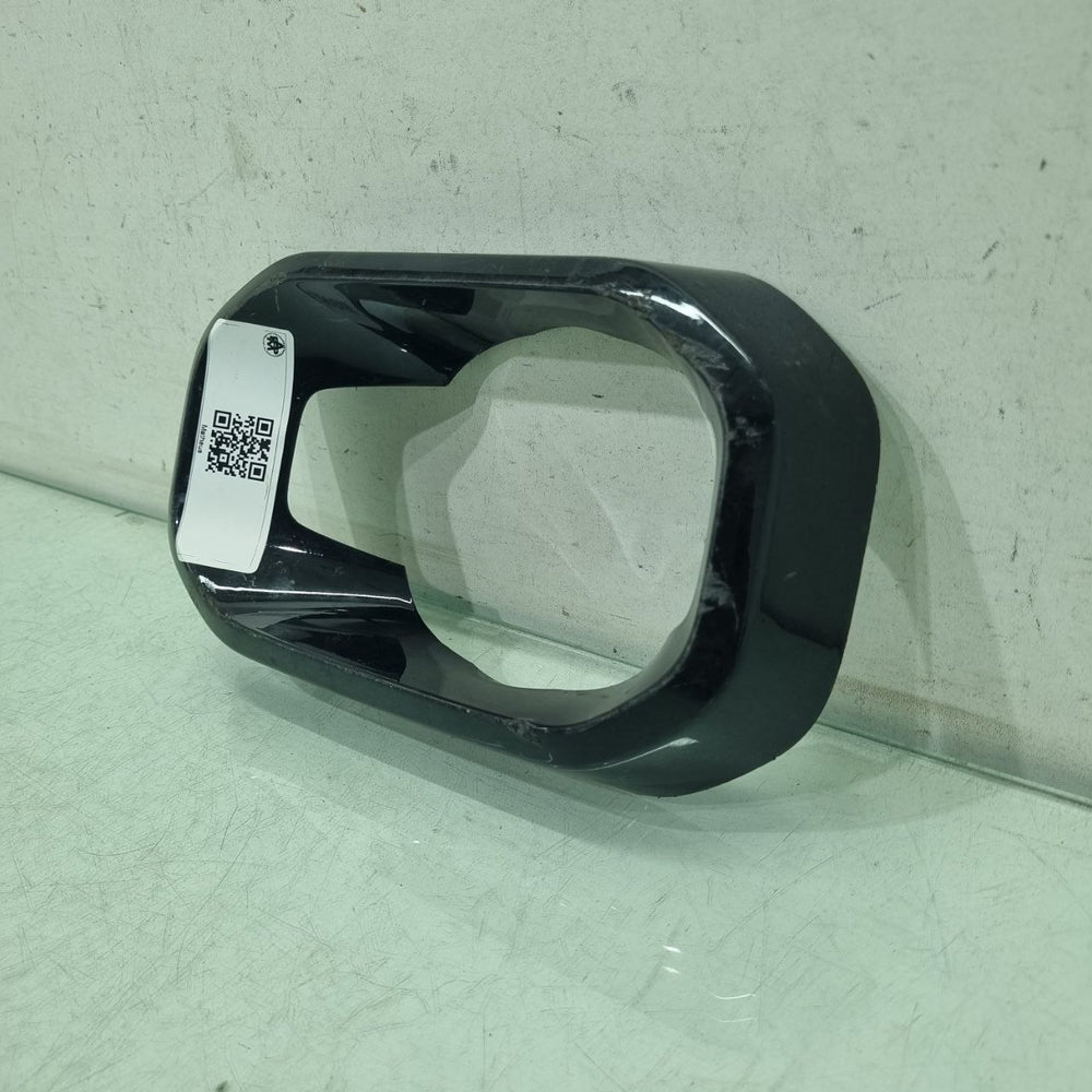 Moldura Luz Esq Renault Duster 2020/2024 Usada