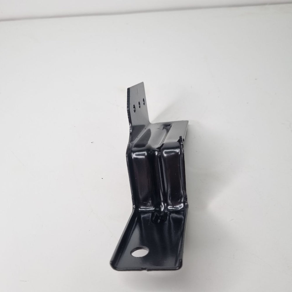 Suporte Farol Dianteiro Esquerdo Nissan Versa 2016/2020 Novo