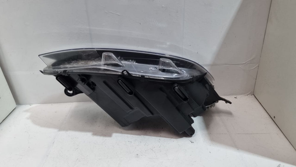 Farol Dianteiro Esquerdo VW Nivus 2020/2024 Usado