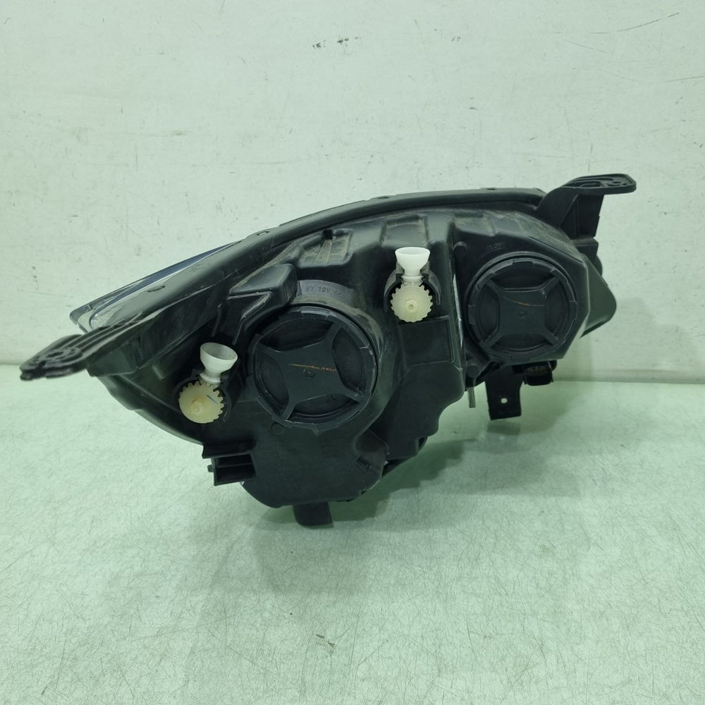 Farol Diant Esq GM Onix Turbo 2020/2024 Usado