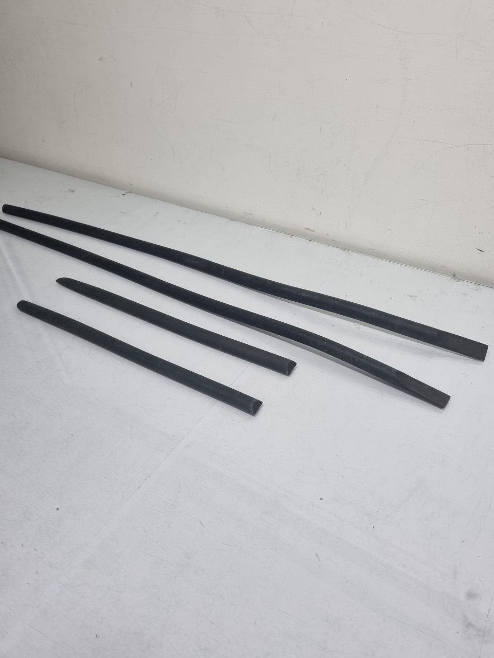 Friso Lateral Par Volkswagen Gol 1995/1999 Novo