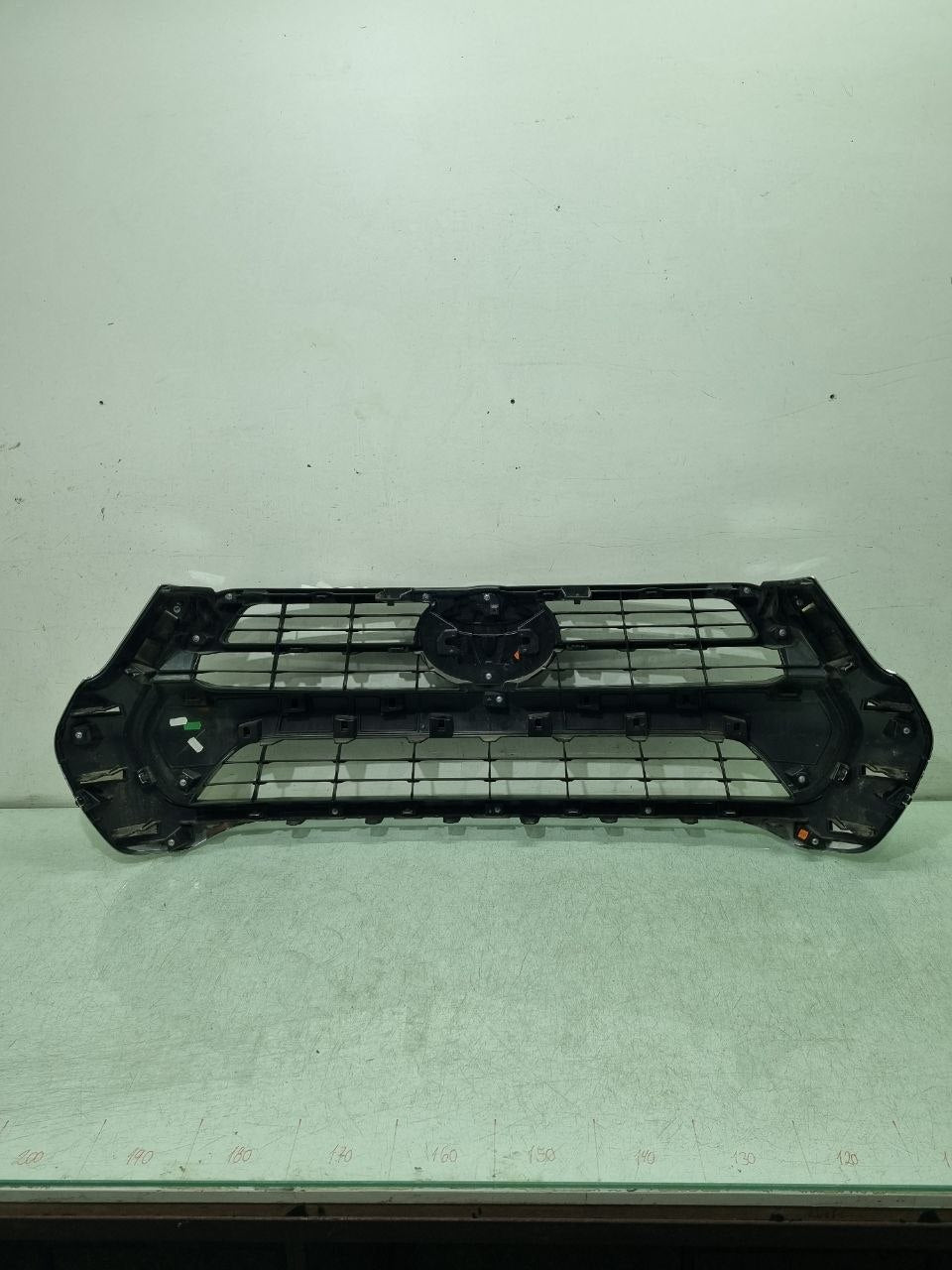 Grade Dianteira Toyota Hilux 2020/2023 Usado