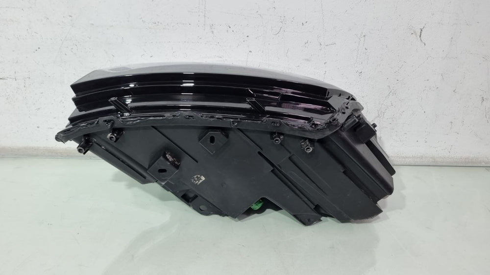 Farol Diant Esq Jeep Commander 2021/2024 Usado