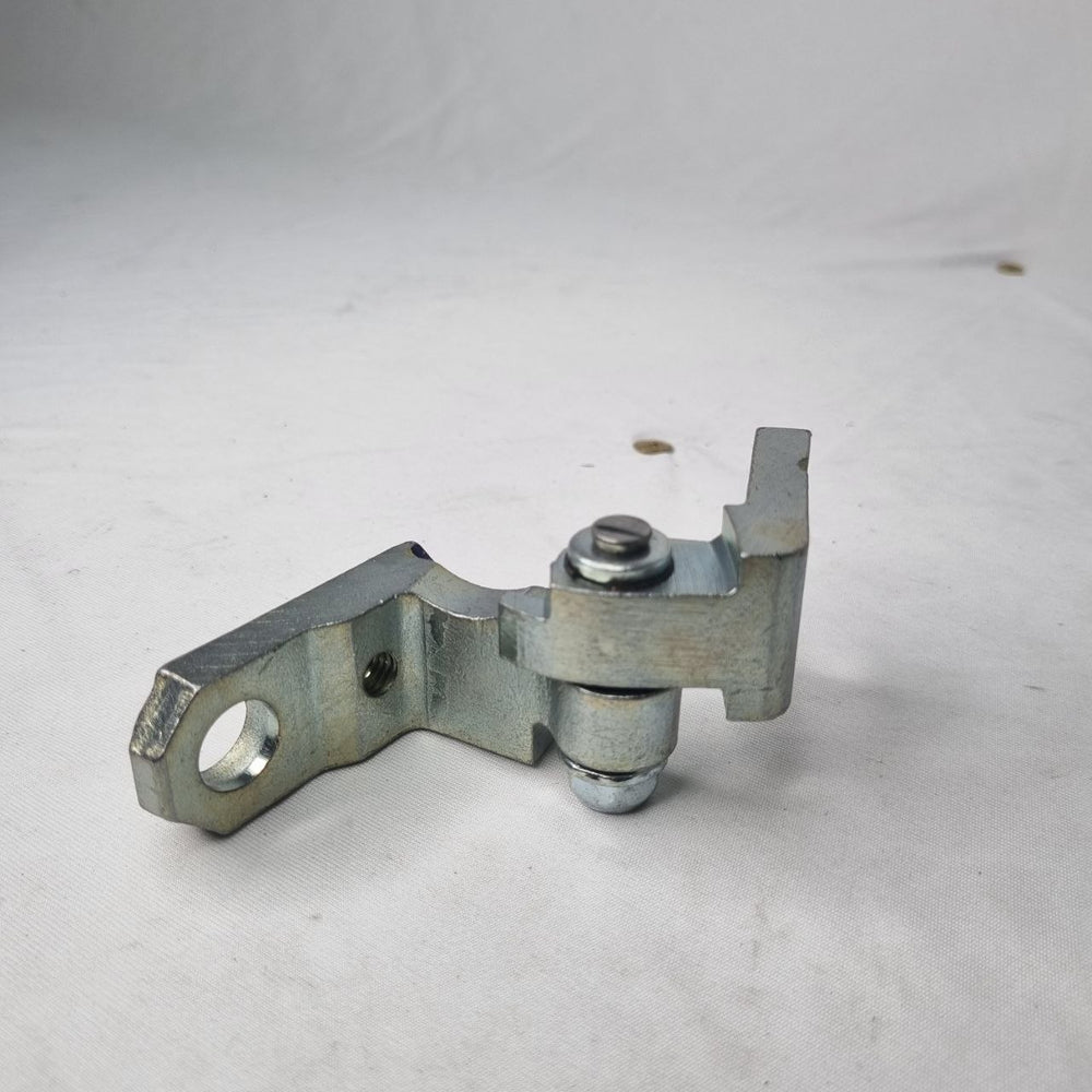 Dobradiça Inferior Porta Dianteira Esquerda VW Jetta 2011/2017 Nova