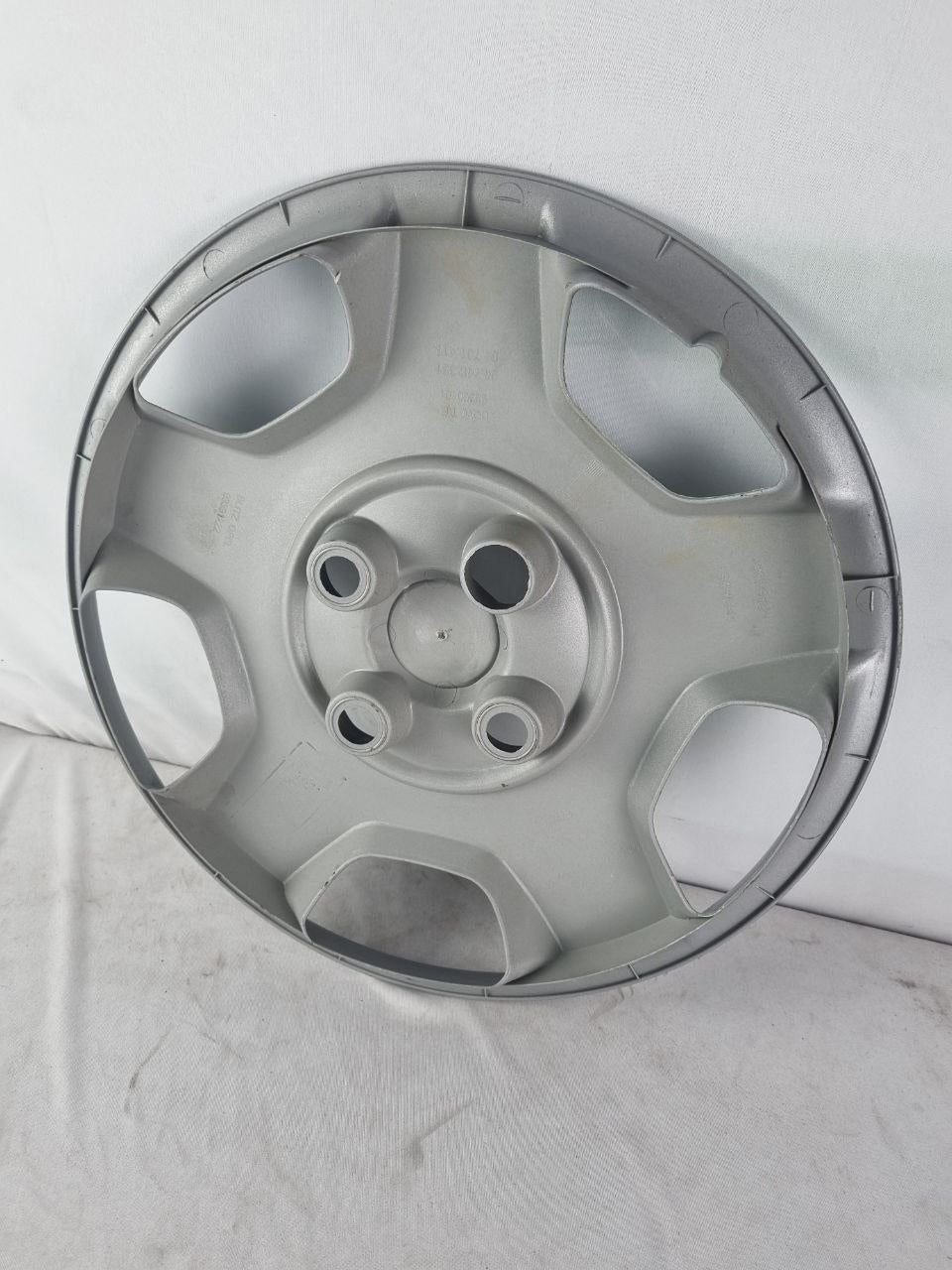 Calota Aro 14 Chevrolet Corsa Celta Montana Prisma 2000/2012 Nova