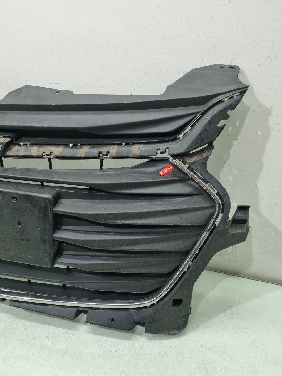 Grade Dianteira Central Chevrolet Onix 2022/2025 Usado