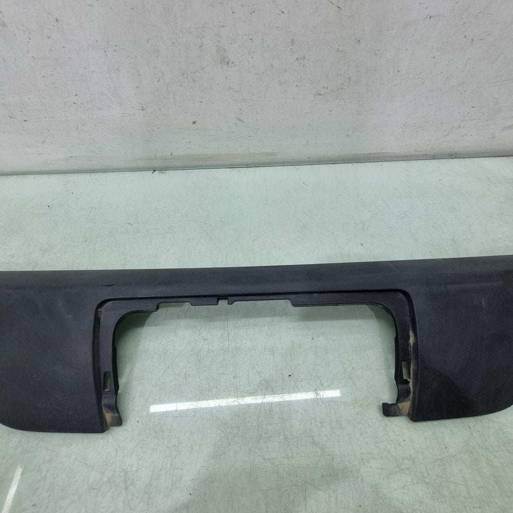 Moldura Tampa Tras Mitsubishi Outlander 2016/2021 Usado