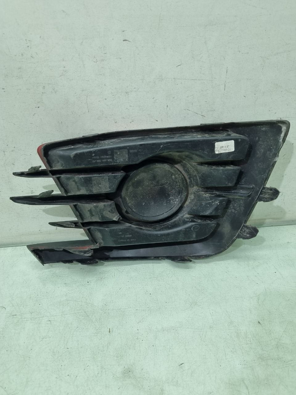 Moldura Farol Milha Dianteiro Esquerdo VW Gol G7 2016/2018 Usado