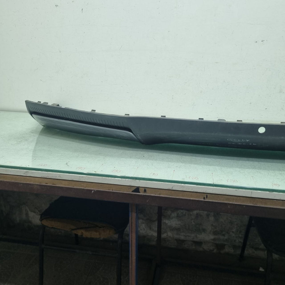 Spoiler Tras Geely Emgrand X7 2014/2026 Usado