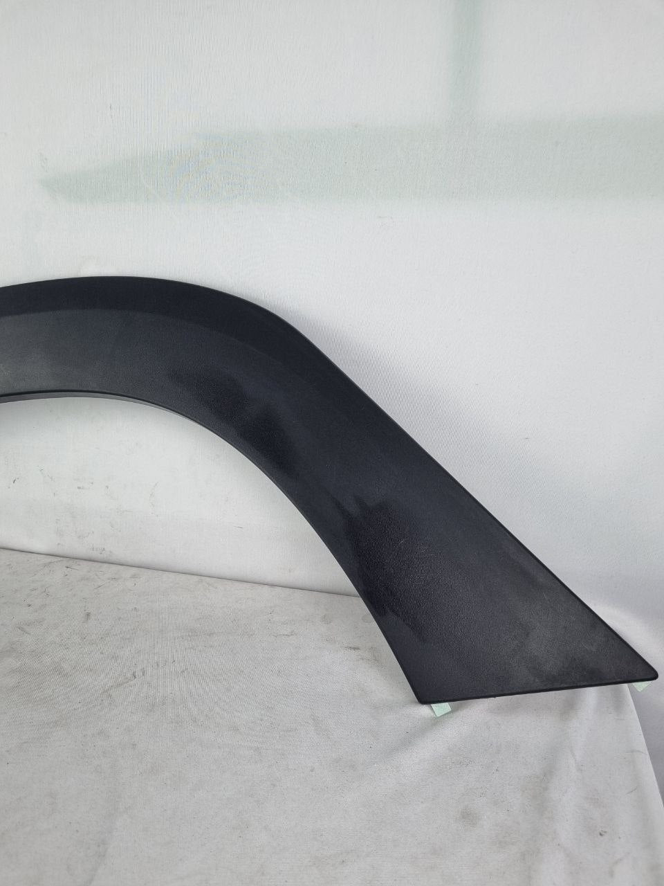 Moldura Paralama Traseiro Esquerdo Renault Duster 2021/2026 Nova