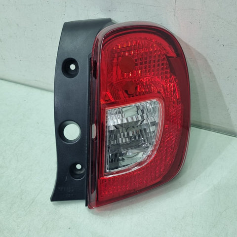 Lanterna Traseira Direita Nissan March 2016/2021 Original