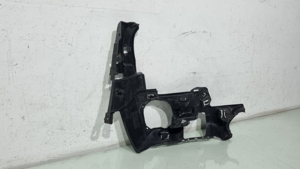 Suporte Farol de Milha Direito BMW X2 2018/2023 Usado