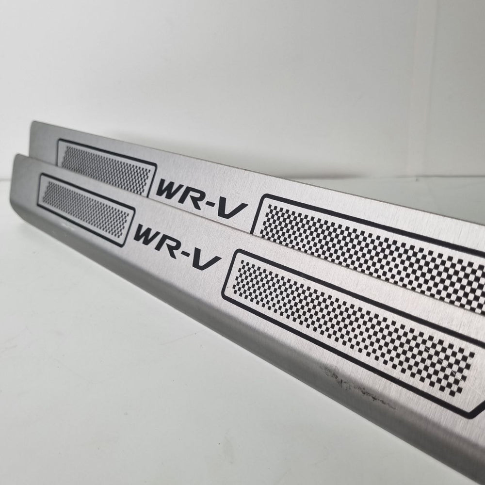 Soleira da Porta Dianteira Honda WR-V 2017/2023 Nova