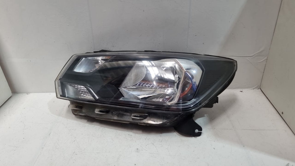 Farol Dianteiro Esquerdo Volkswagen Gol G8 2018/2023 Usado
