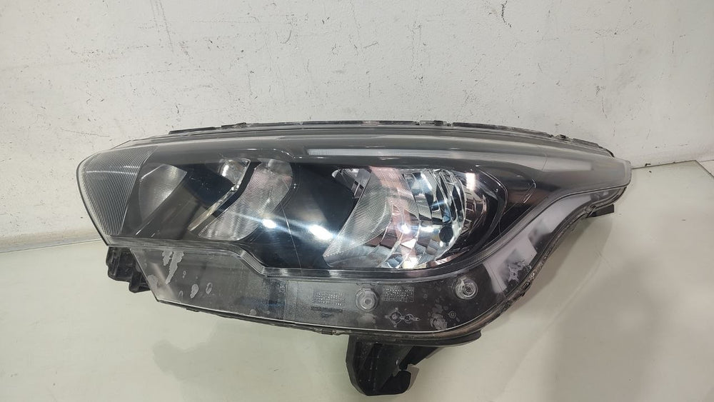 Farol Diant Esq Fiat Argo 2017/2023 Usado