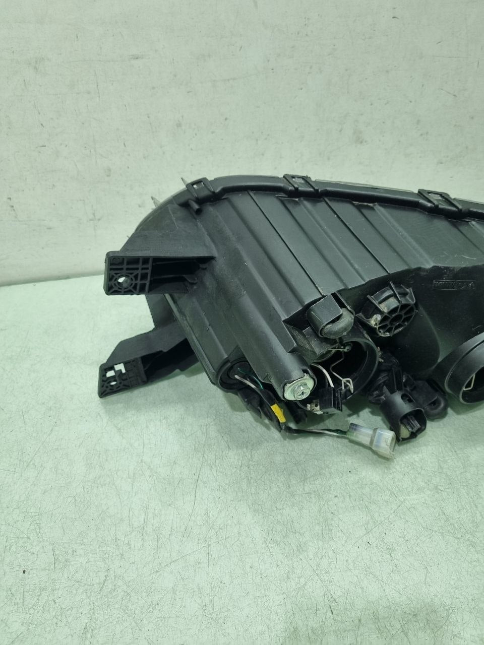Farol Dianteiro Esquerdo Renault Kwid 2021/2025 Usado