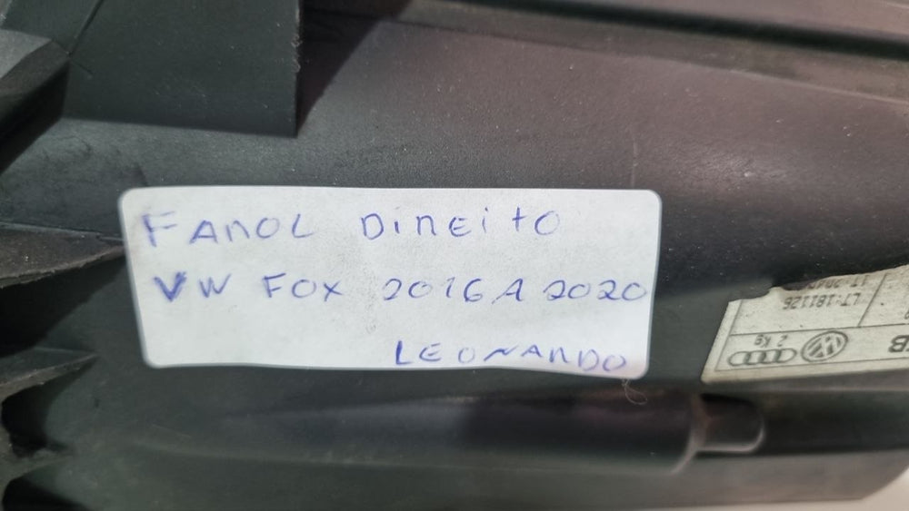 Farol Diant Dir VW Fox 2016/2020 Usado