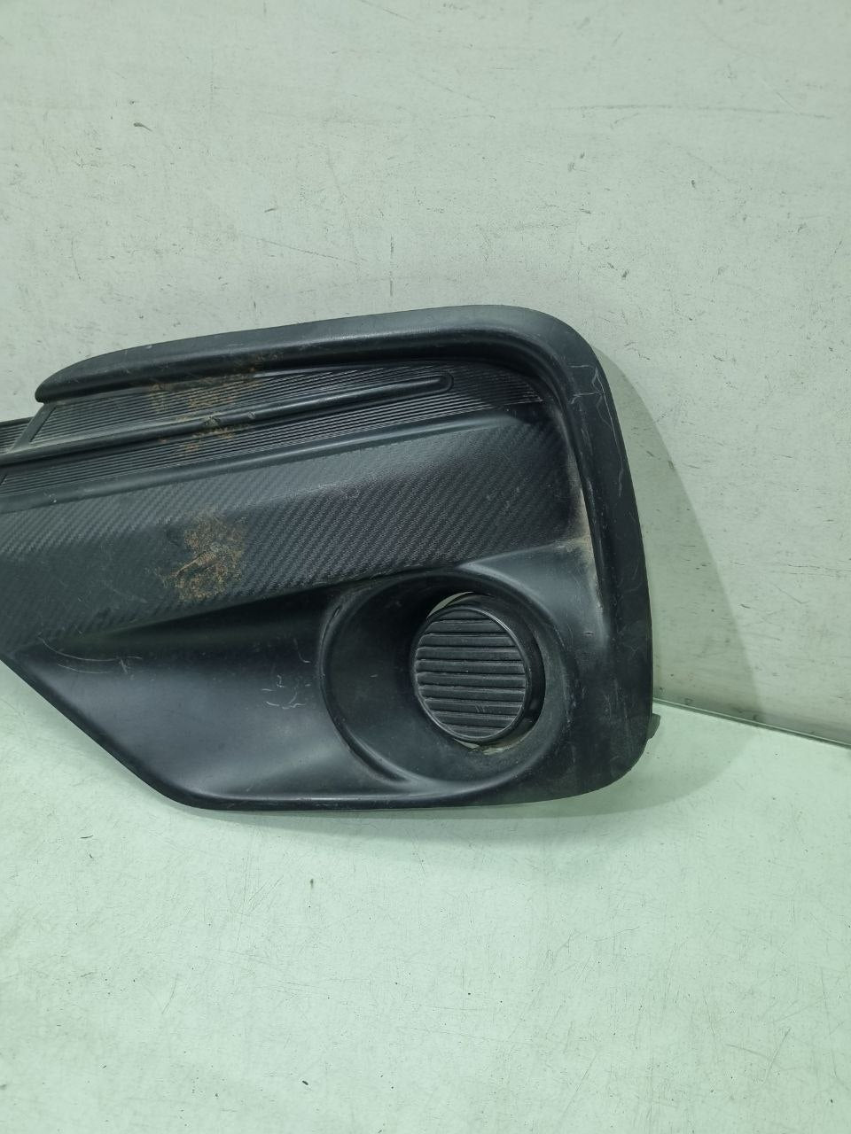 Moldura esquerda Toyota etios 2016/2019 usado