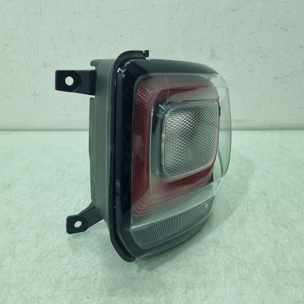 Lanterna Traseira Direita Fiat Strada 2020/2025 Original