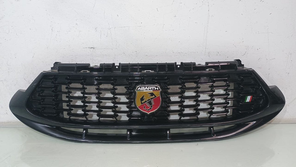 Grade Diant Abarth Fiat Fastback 2022/2024 Usada