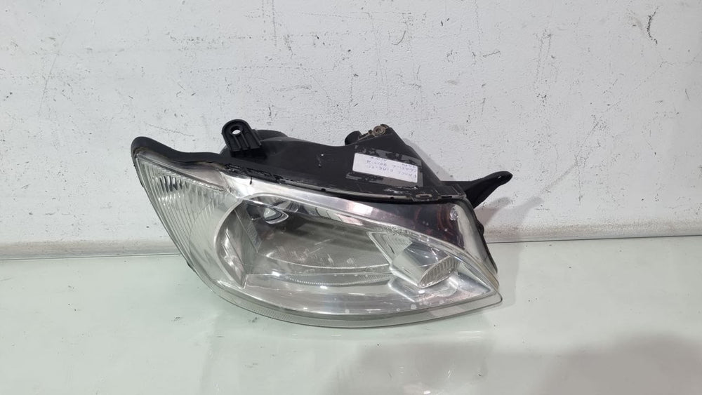 Farol Diant Dir GM Chevrolet Classic 2011/2014 Usado