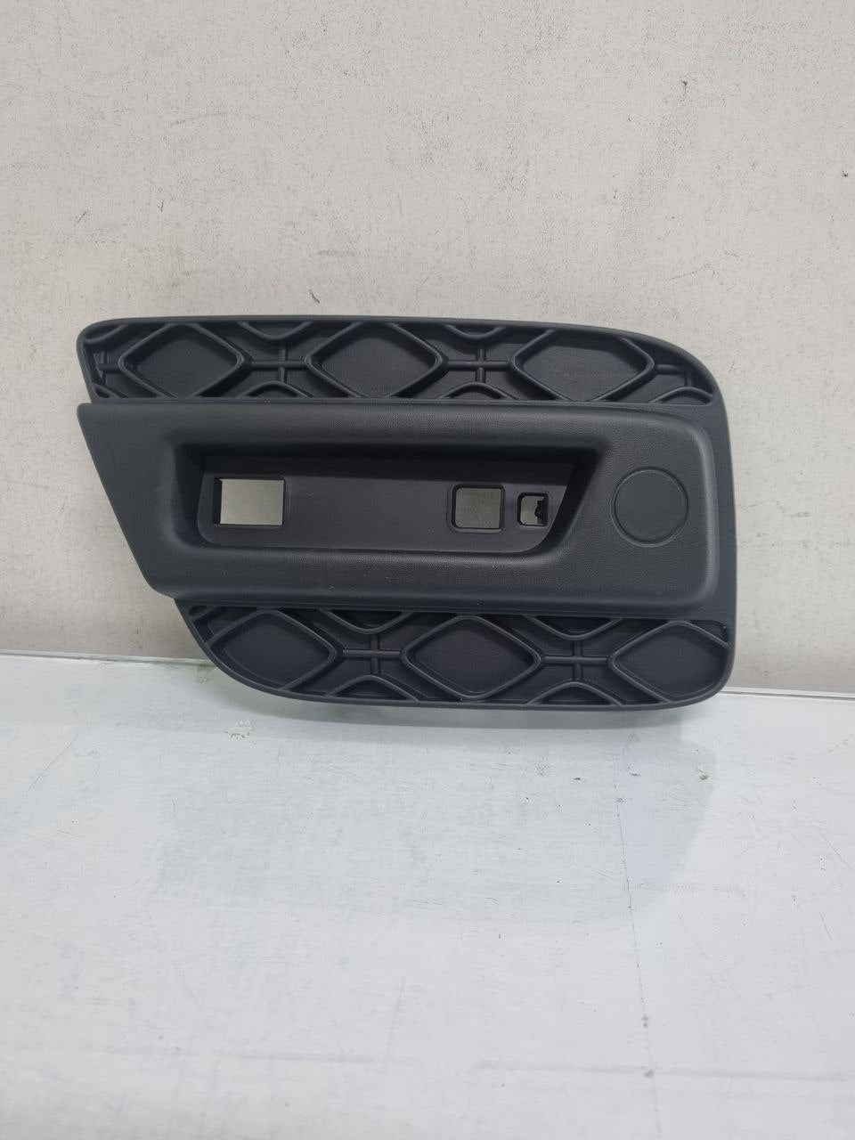 Moldura Parachoque Traseiro Direito Renault Sandero Stepway 2015/2023 Nova