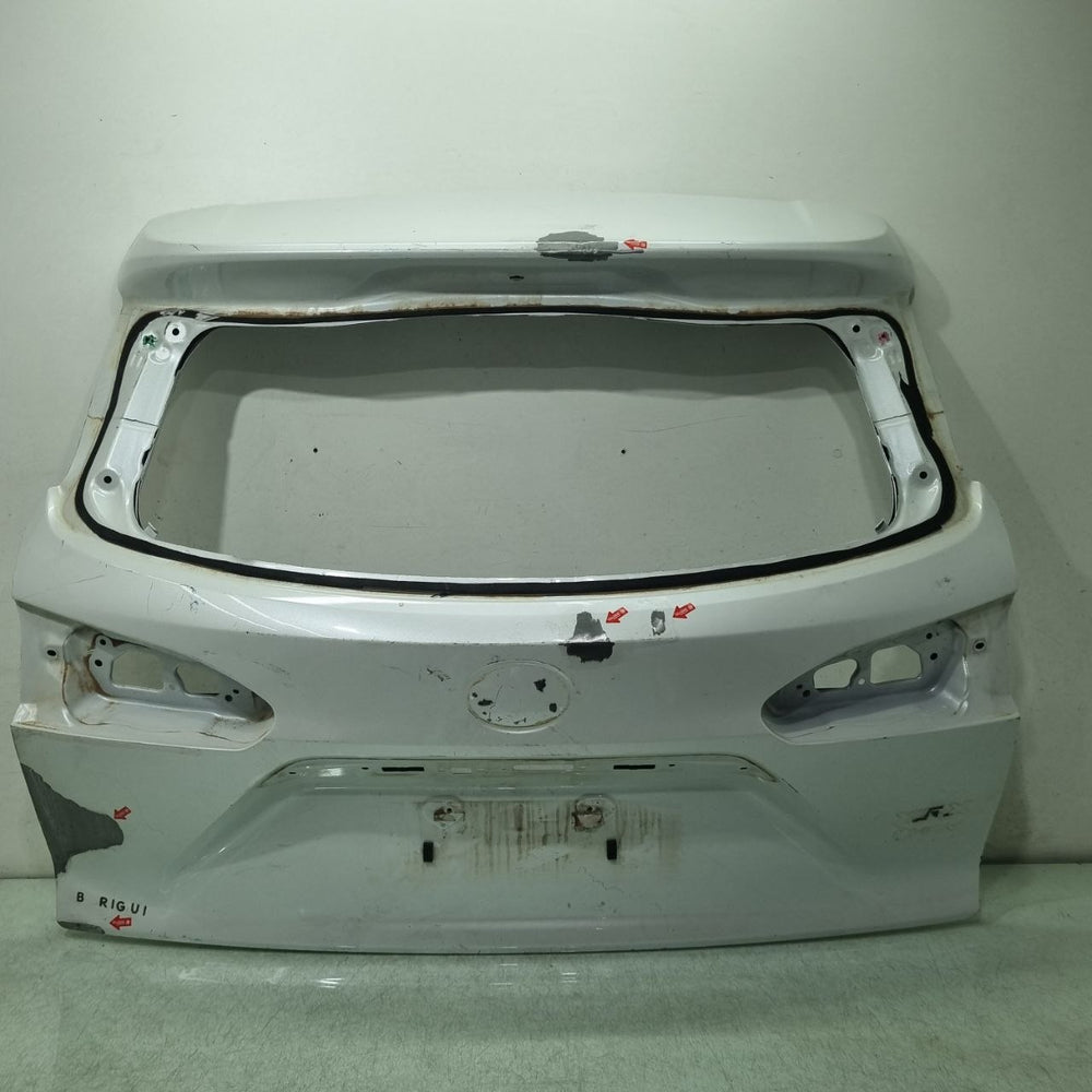 Tampa Tras Toyota Corolla Cross 2022/2025 Usada