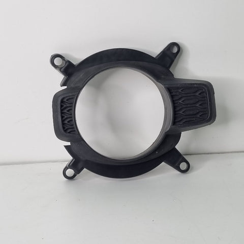Moldura Farol Esquerdo Renault Duster 2024 Usada