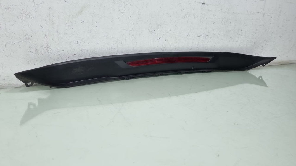 Acabamento Aerofólio Spoiler Volkswagen Nivus 2020/2022 Usado