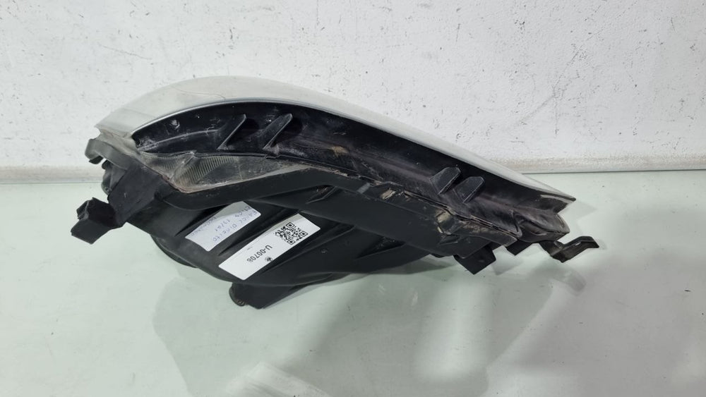 Farol Dir Toyota Etios 2013/2021 Usado