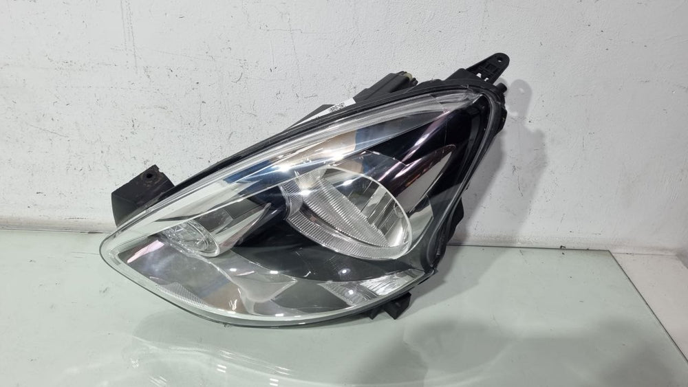Farol Diant Esq Nissan New March 2015/2019 Usado