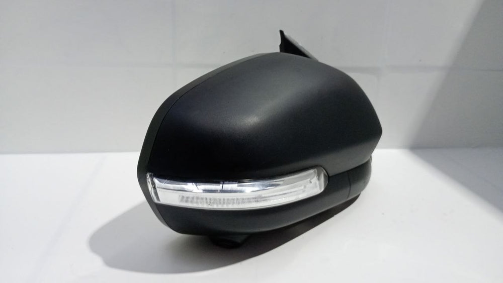 Retrovisor Dir Fiat Titanium 2024/2026 Usado
