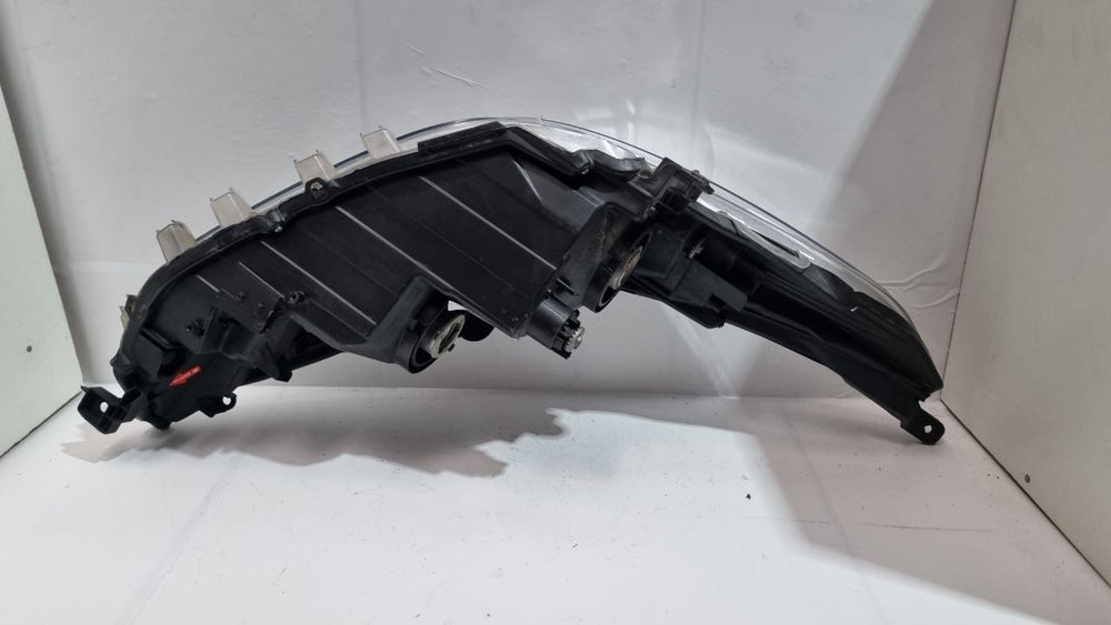 Farol Diant Esq Toyota Yaris 2019/2023 Usado