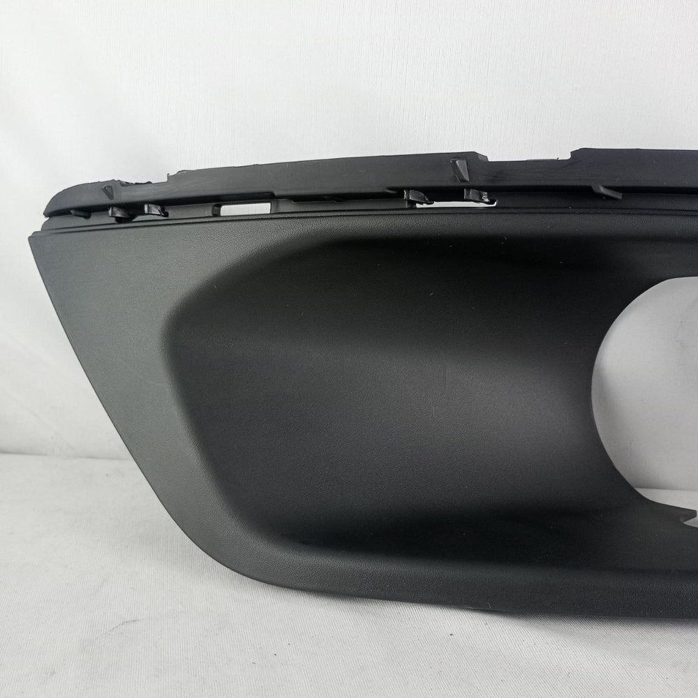 Moldura Farol Milha Dir GM Cobalt 2016/2020 Nova