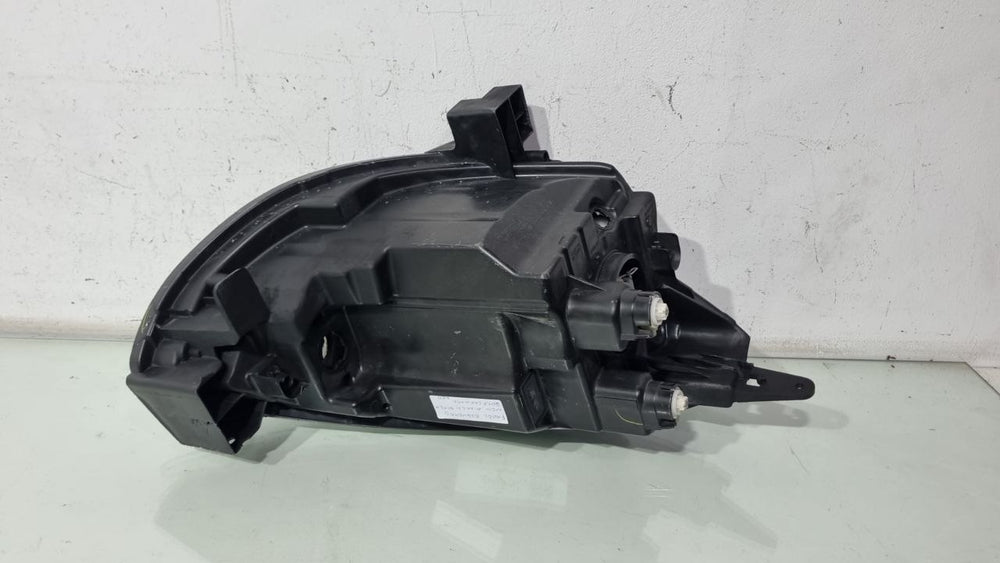 Farol Diant Esq Nissan New March 2015/2019 Usado