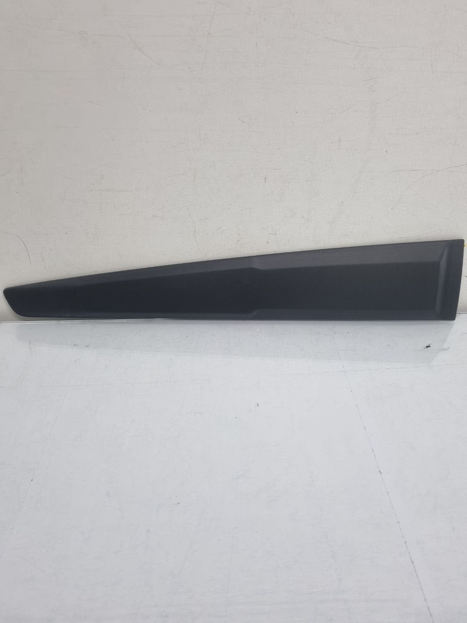 Friso Lateral Dianteiro Esquerdo Renault Kwid Outsider 2020/2026 Novo
