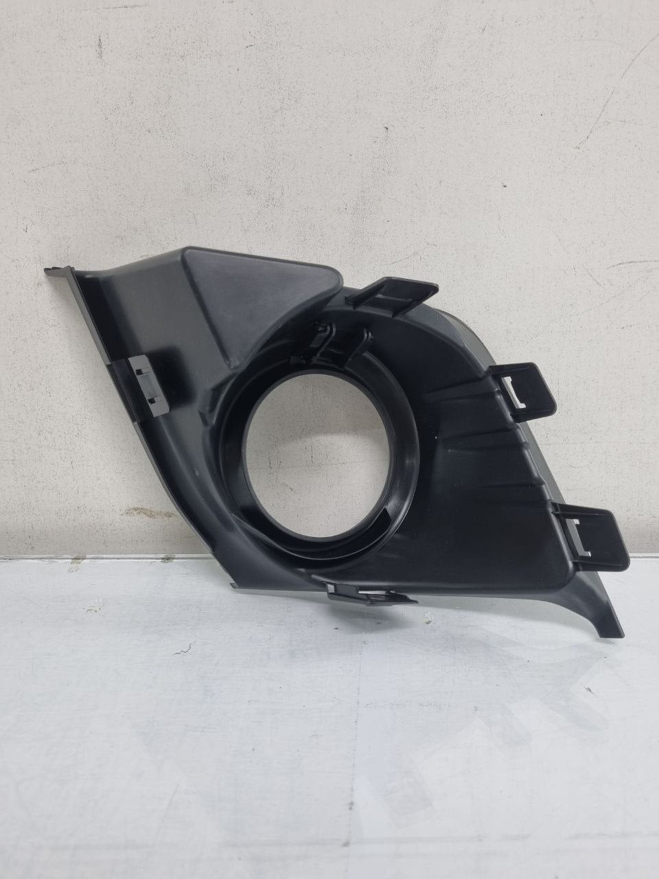 Moldura Farol de Milha Dianteira Esquerda Renault Kwid Outsider 2020/2026 Nova