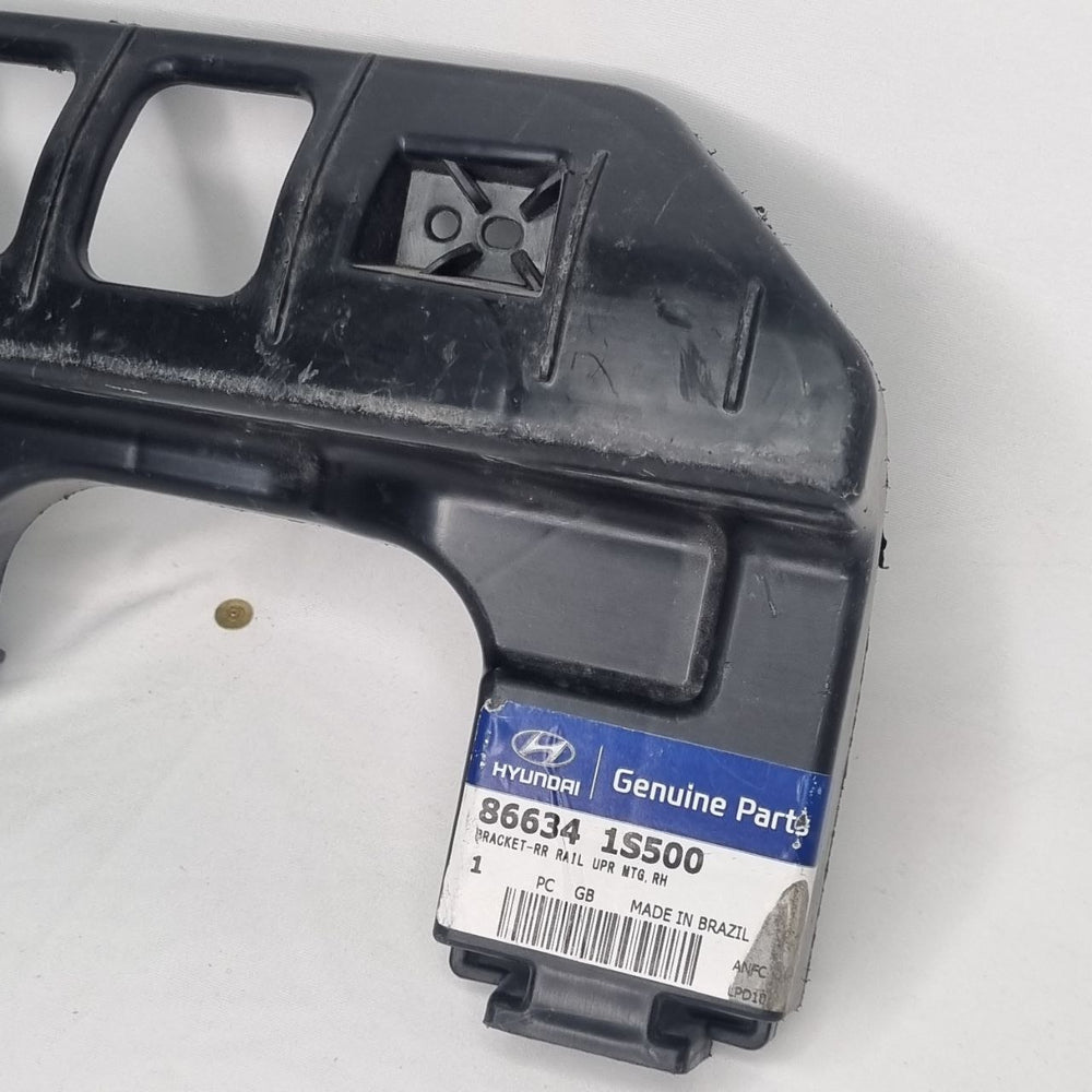 Suporte Parachoque Traseiro Direito Hyundai HB20 Hatch 2012/2019 Novo