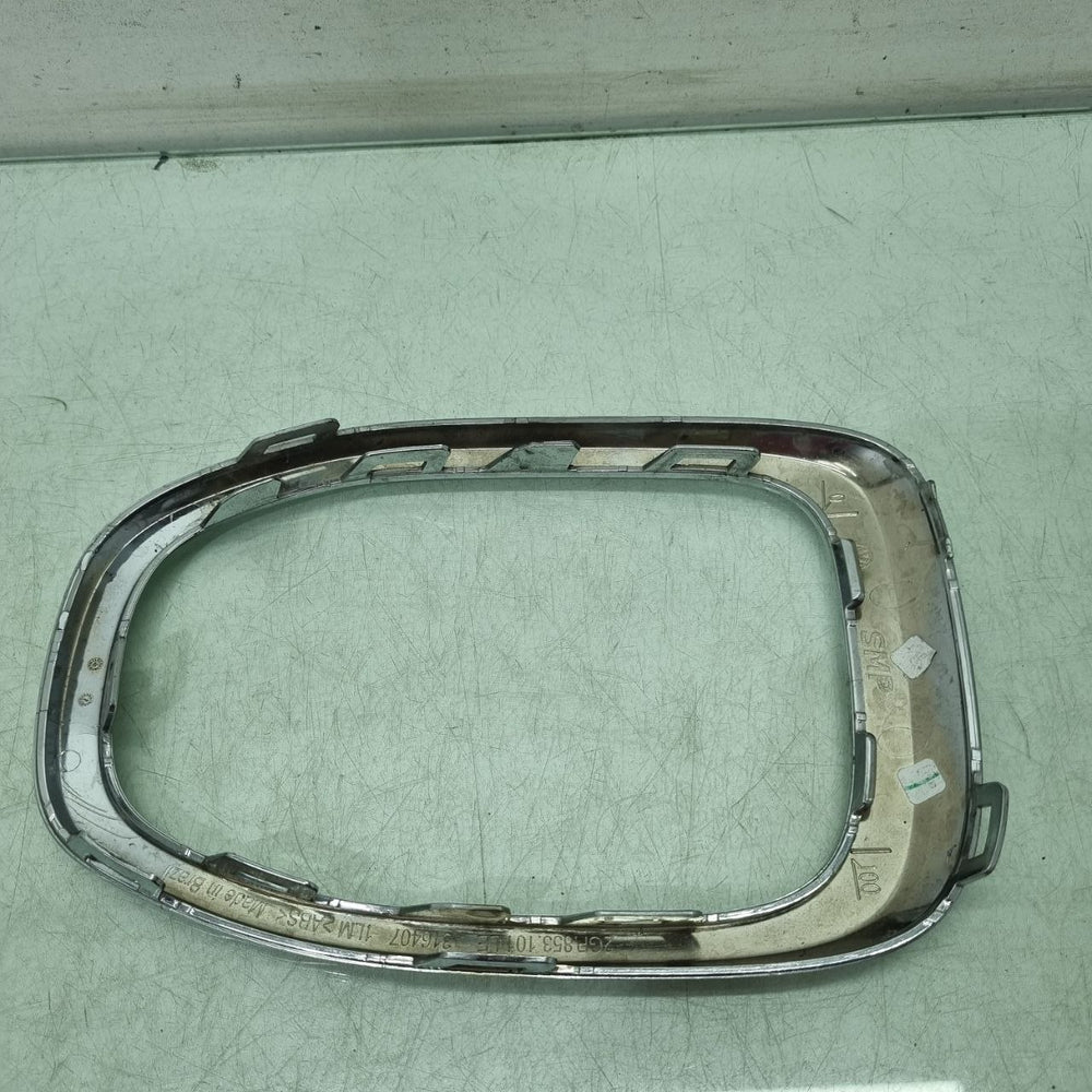 Moldura Farol Milha Esq VW T-Cross 2019/2024 Usado