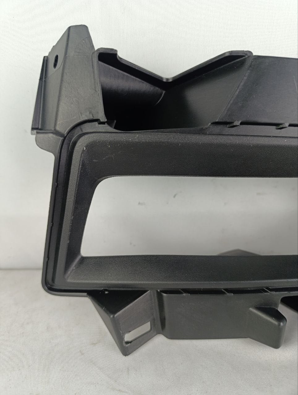 Moldura Farol de Milha Nissan Versa 2020/2022