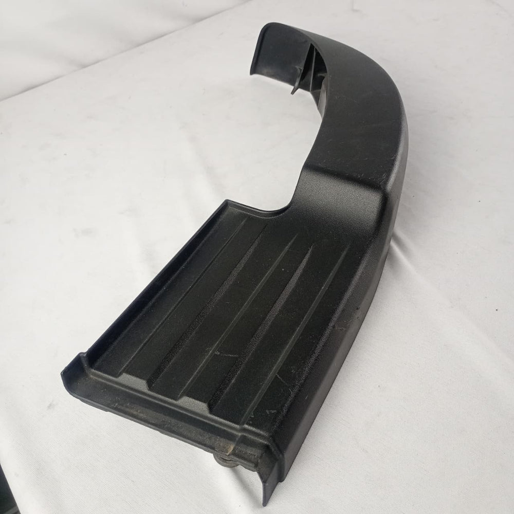 Pisante Parachoque Tras Dir Toyota Hilux 2016/2026